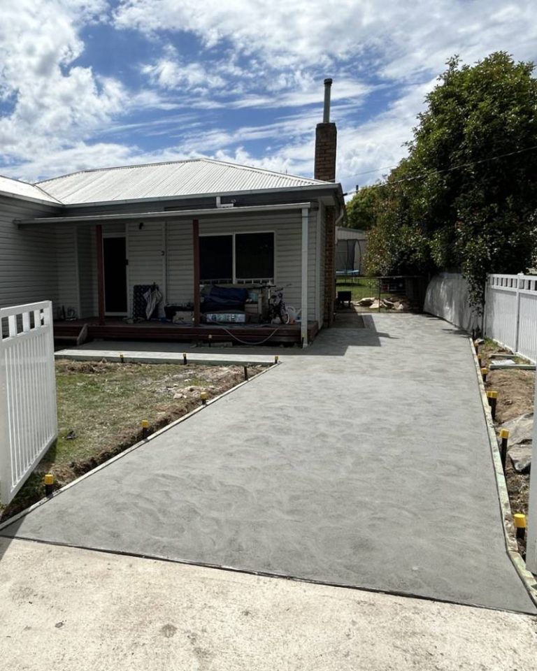 Footpath and driveway - Lithgow