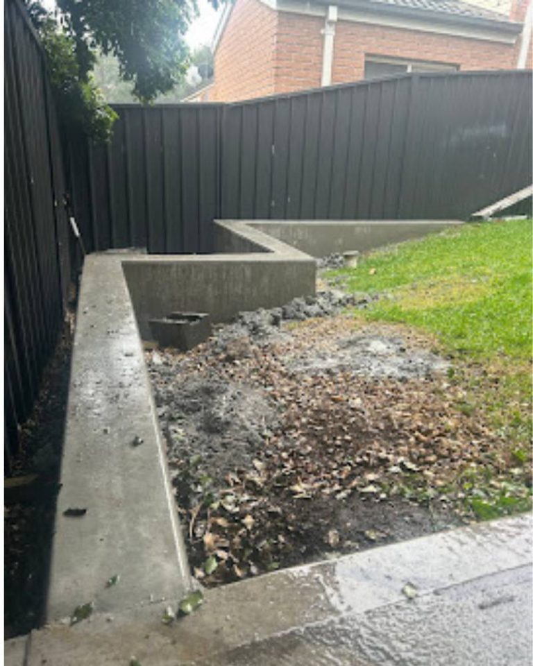 Retaining wall to level backyard - Camden